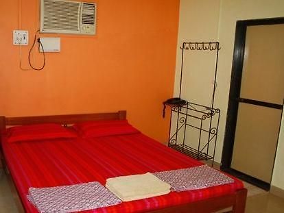 Reliance House Apartment Calangute Luaran gambar